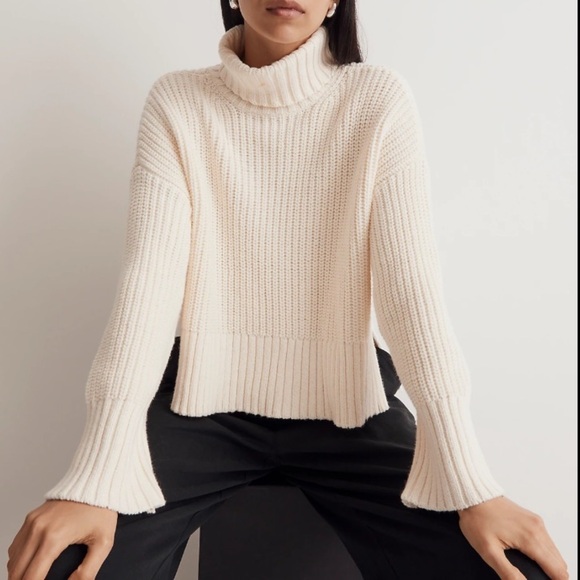 Madewell Sweaters - NWOT Madewell Wide Rib Turtleneck Cotton Crop Sweater Cream Oversized Medium